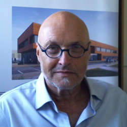Portrait of Robbie Waugh.